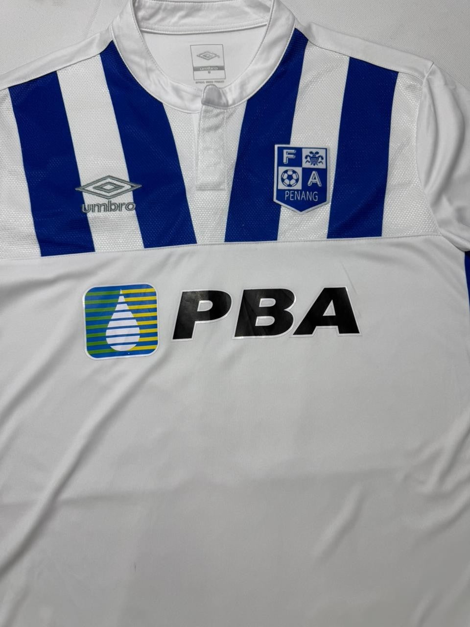 Umbro Penang FA Football Soccer Jersey White Blue Men's Size M