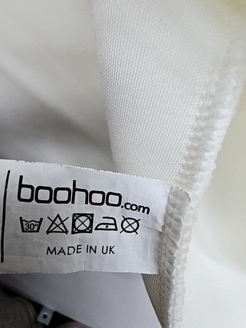 Boohoo Women White Dress size 4 product image 3