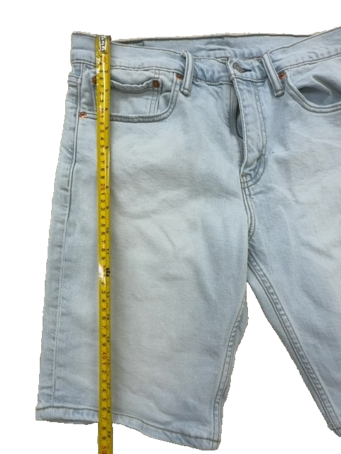 Levi's Women's Light Wash Denim Shorts Size 32 Zip Fly