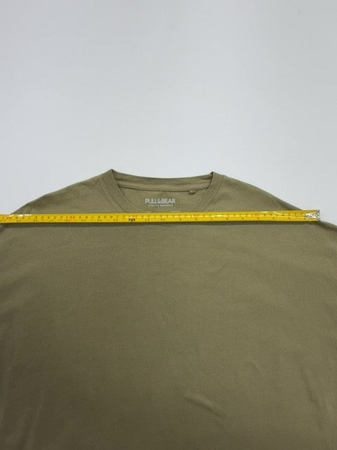 Pull&Bear Mens Olive Logo T-Shirt Size M Regular Fit Tagless Crew Neck
