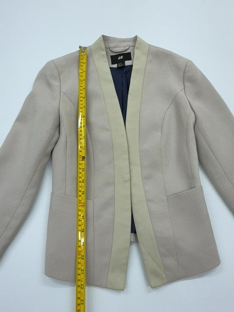 H&M Women Beige Blazer size 4 product image 5