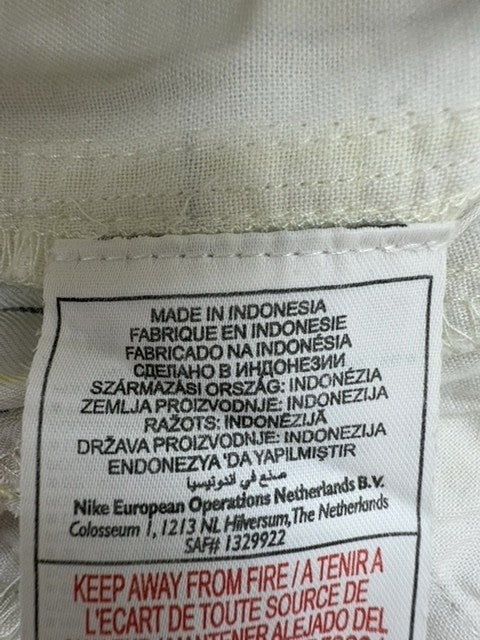 Nike Boys White Shorts size M product image 5