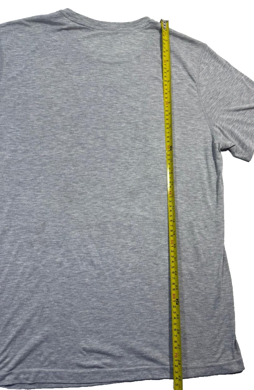 Grey Reebok Graphic Series Men's T-Shirt Made With Sweat-Wicking Fabric - Size M