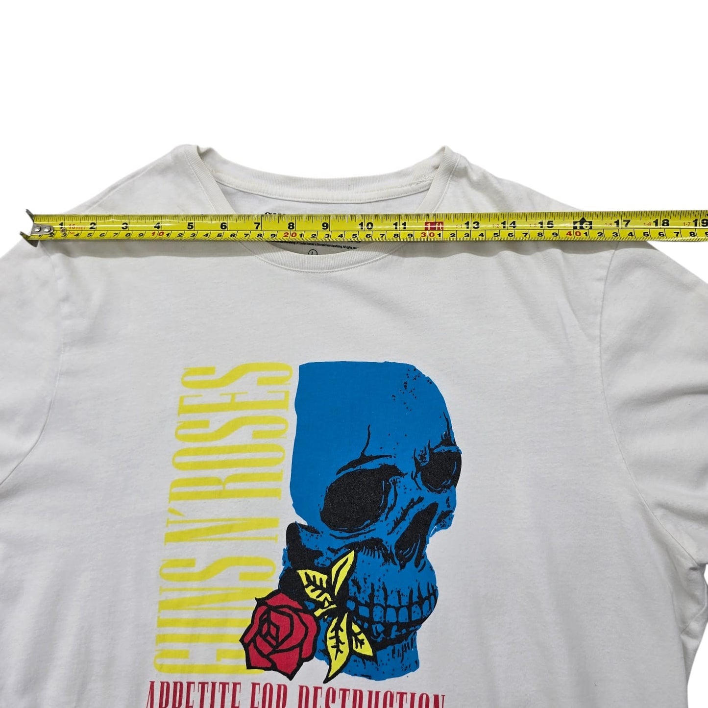 Guns N' Roses Women's White Skull Graphic T-Shirt Size L