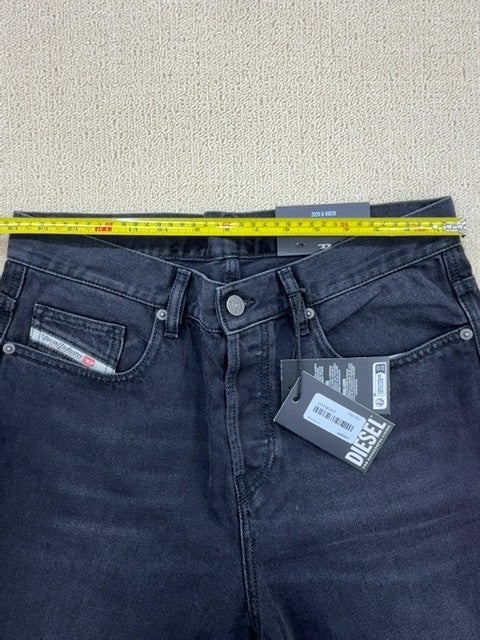 Diesel 2020 D-Viker Straight Jeans Black 30x32 Regular Fit
