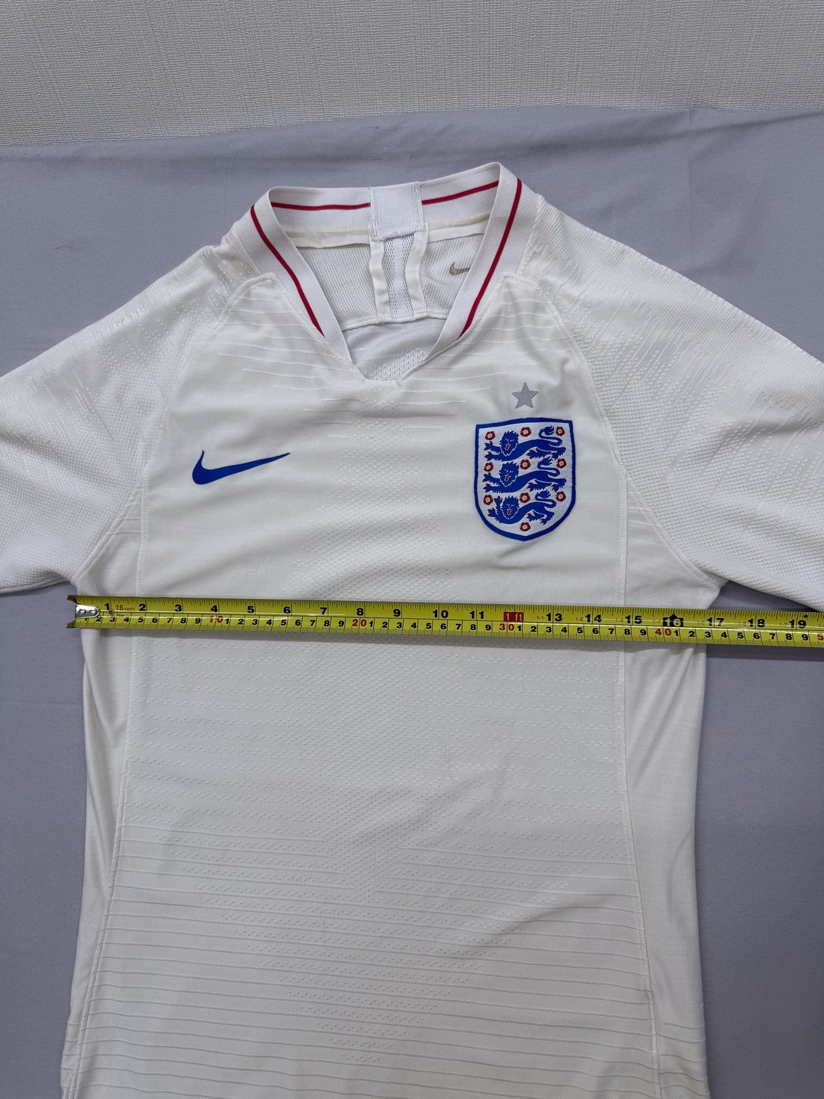 Nike England Soccer Jersey White S Dri-FIT Short Sleeve