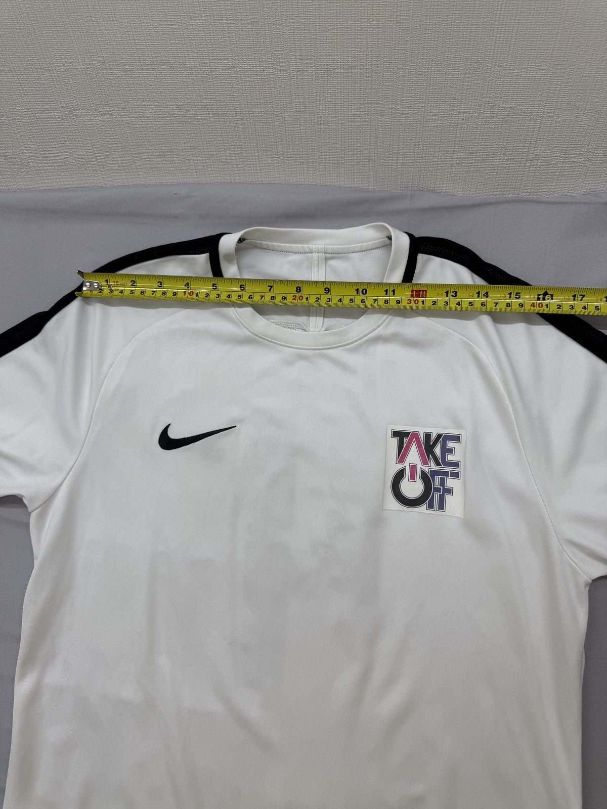 Nike Men's L White Dri-FIT Soccer Jersey Short Sleeve