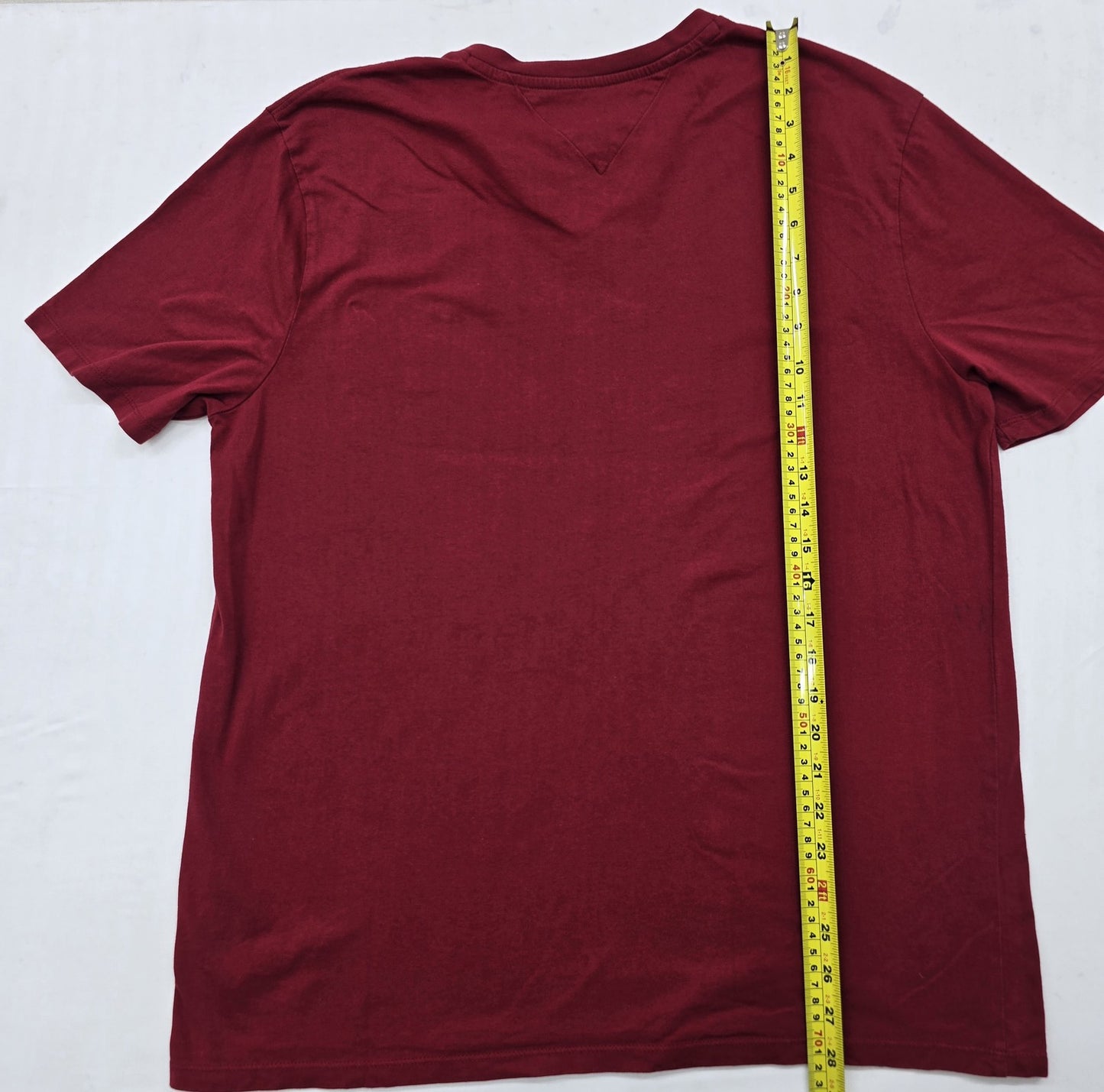 Tommy Hilfiger Men's Burgundy V-Neck T-Shirt Size L 100% Cotton Logo