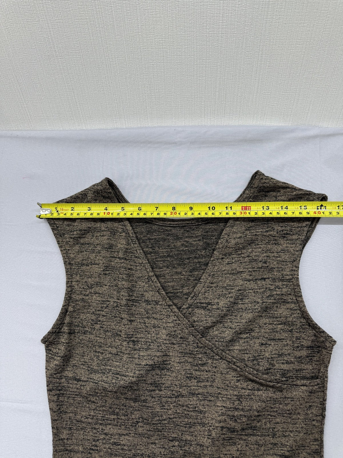 DKNY Pure Olive Khaki V-Neck Sleeveless Tank Top Women S Cotton Blend