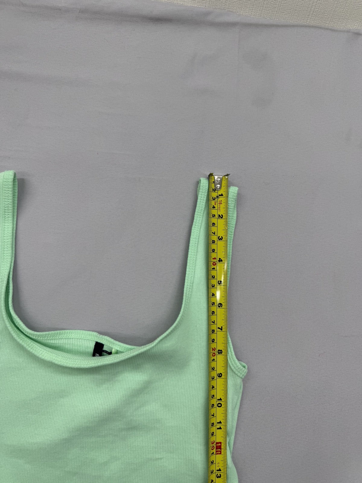 Sinsay Women's Lime Green Sleeveless Tank Top Size L Knit