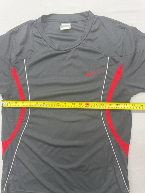 Nike Men's L Black/Red Swoosh Mesh Short Sleeve T-Shirt