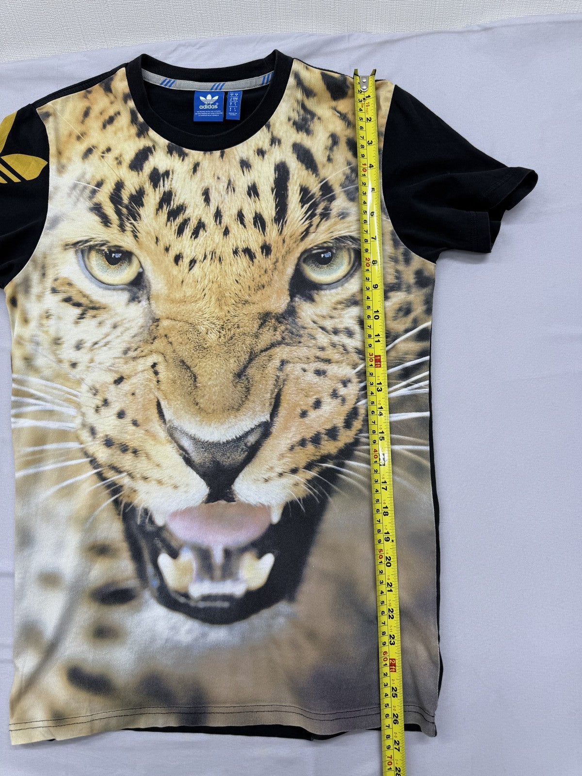 Adidas Leopard Print Black T-Shirt Sz S Short Sleeve Crewneck Unisex