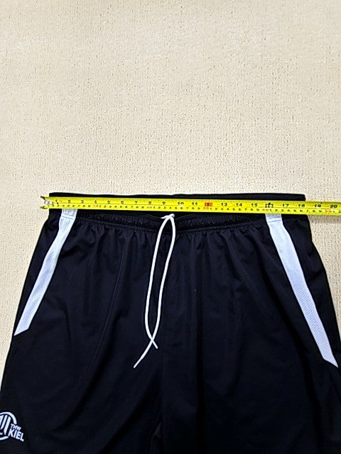 Puma Men's Black Mamelodi Sundowns Shorts XXL White Piping