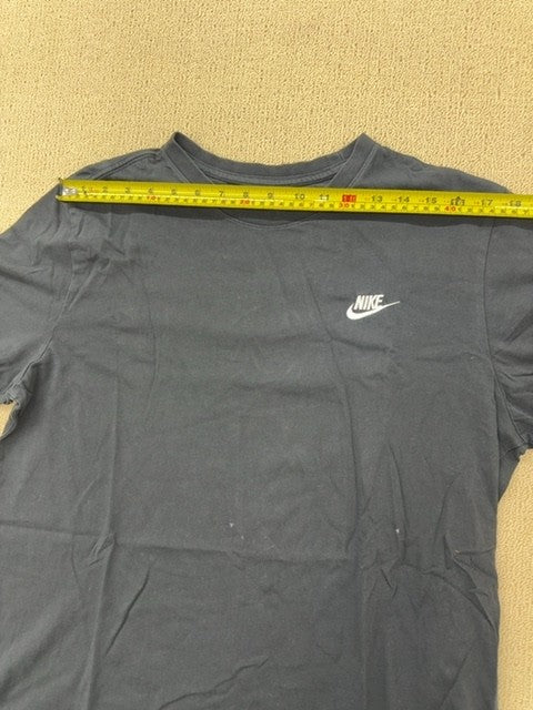 Nike Men's Black Crew Neck Short Sleeve T-Shirt XL Cotton Logo Regular