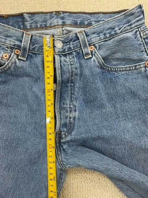 Levi's Men's 501 Medium Blue Shorts W29 L34 Vintage