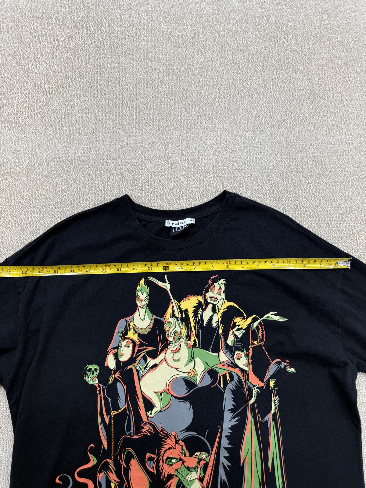 FB Sister Unisex Disney Villains Black T-Shirt Size M Short Sleeve Crewneck