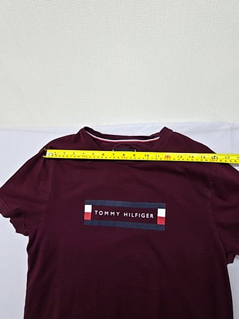 Tommy Hilfiger Men's Organic Cotton Burgundy T-Shirt M Short Sleeve Crew Neck