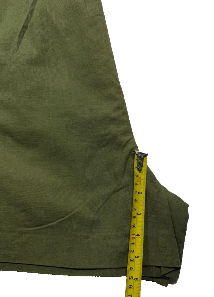 Ladies Green Cotton/Linen Blend Shorts Size 42
