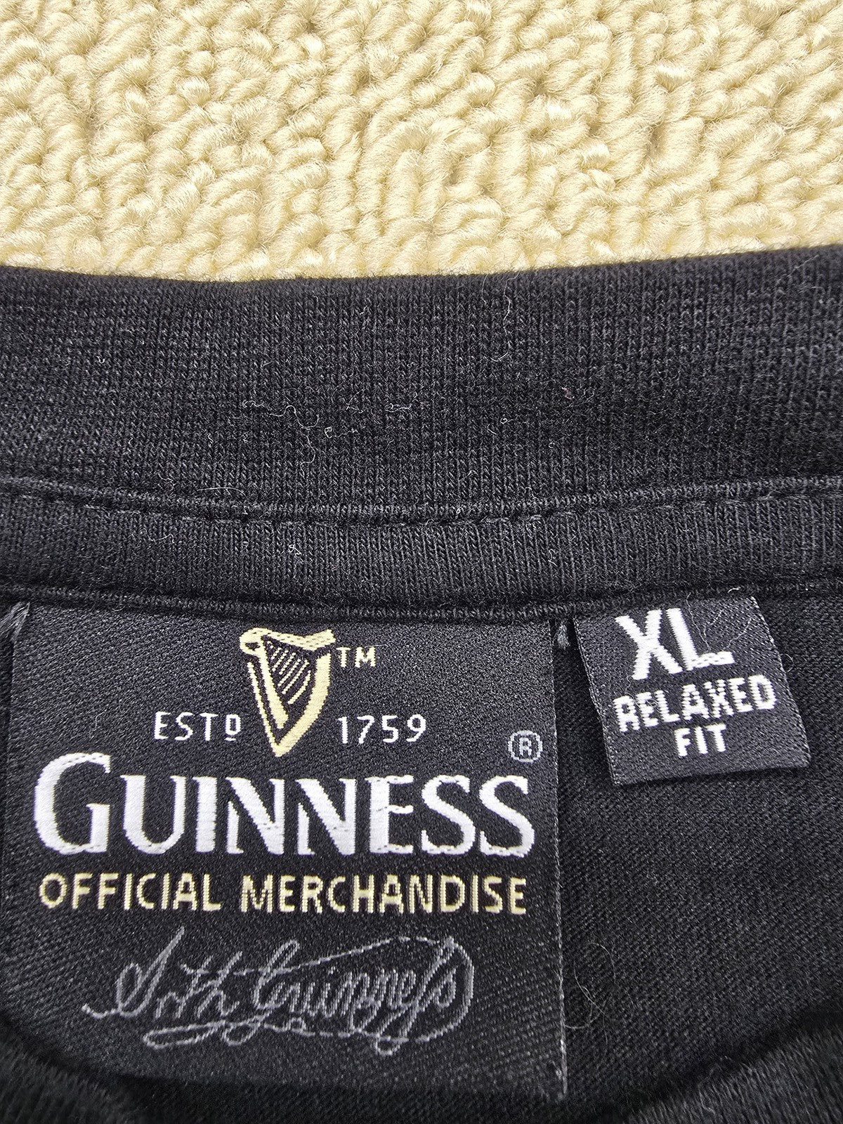 Guinness Men's XL Black T-Shirt 100% Cotton Short Sleeve