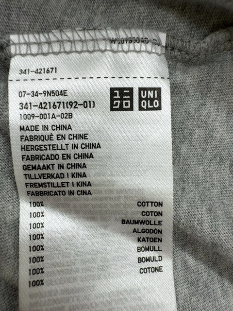 Uniqlo Men Gray T-Shirt size M product image 7