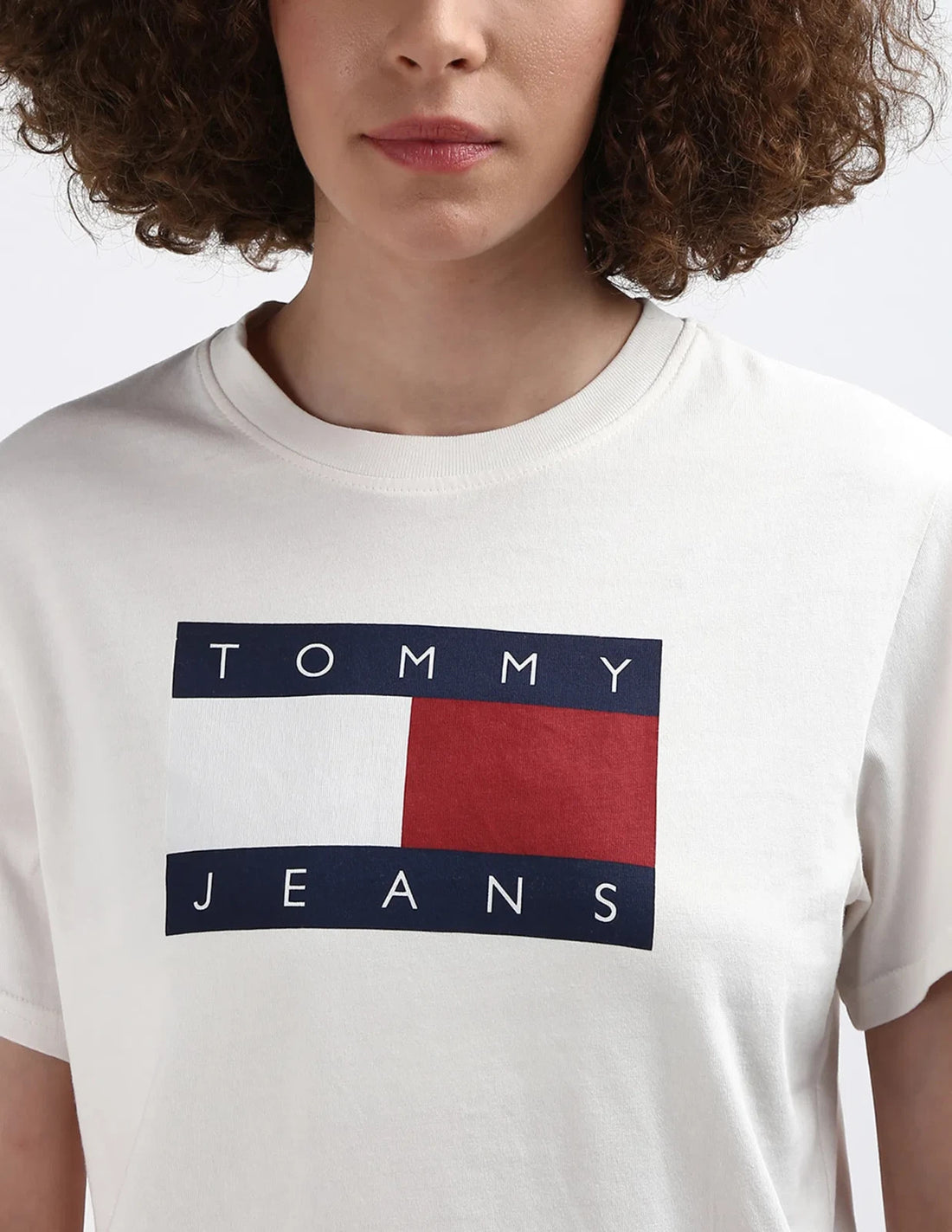 Tommy Jeans Off-White Flag Logo Graphic T-Shirt Unisex Size L