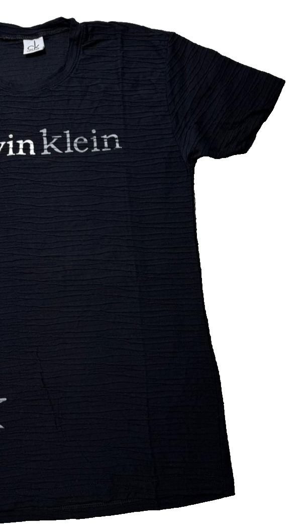 Black Calvin Klein Men's T-Shirt - Size S