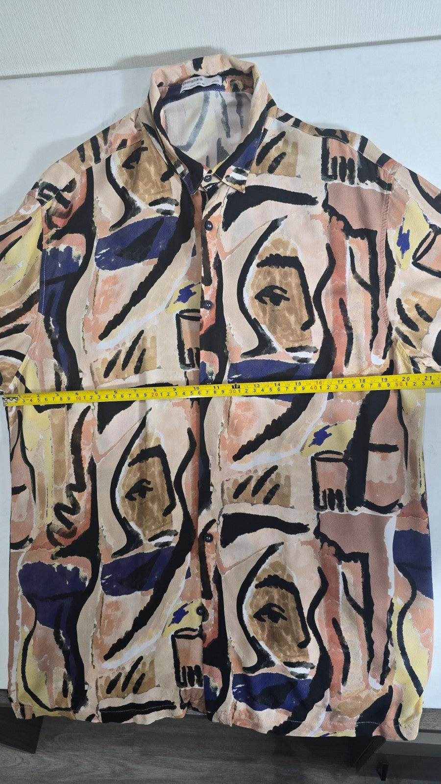 Bershka Men's Large Abstract Face Print Button Up Shirt Short Sleeve Multicolor
