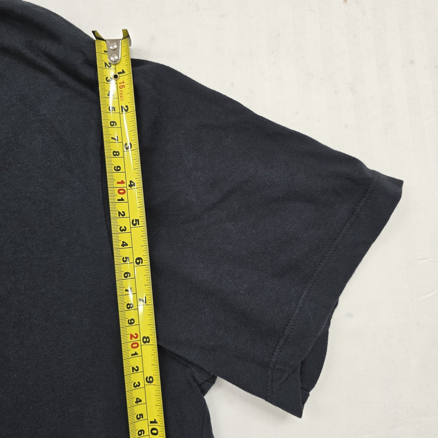 Nike Men's Black The Nike Tee T-Shirt L Lightweight Cotton Crew Neck