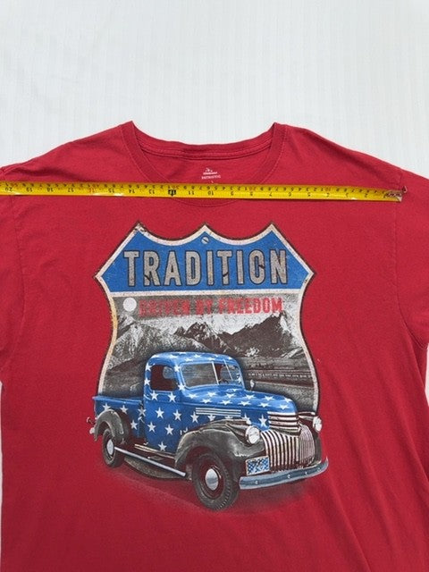 Celebrate Men's Red Patriotic Graphic T-Shirt Size L