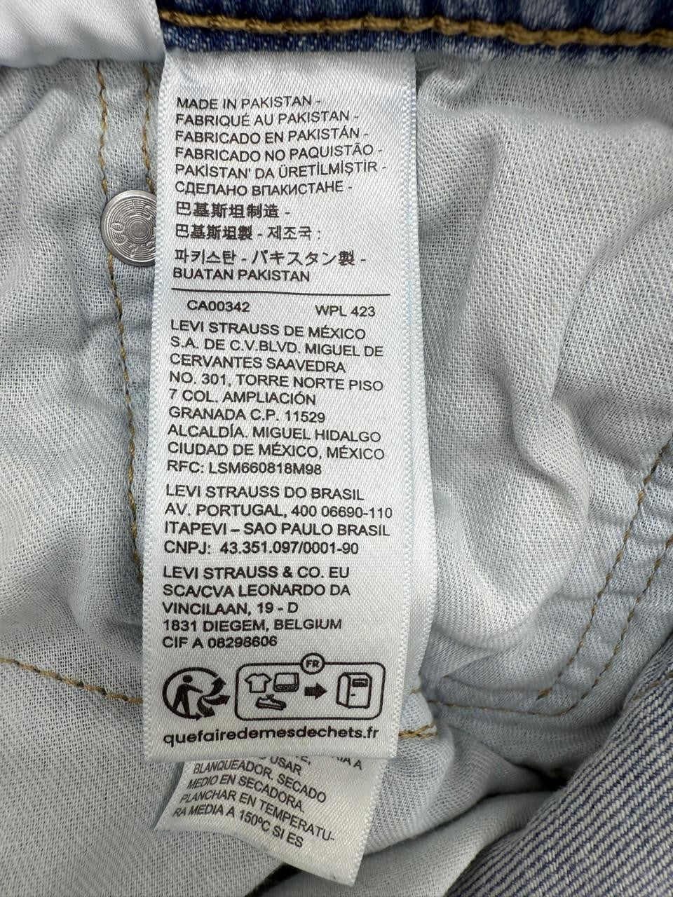 Levi's Men's 511 Slim Fit Light Wash Stretch Jeans 32x32