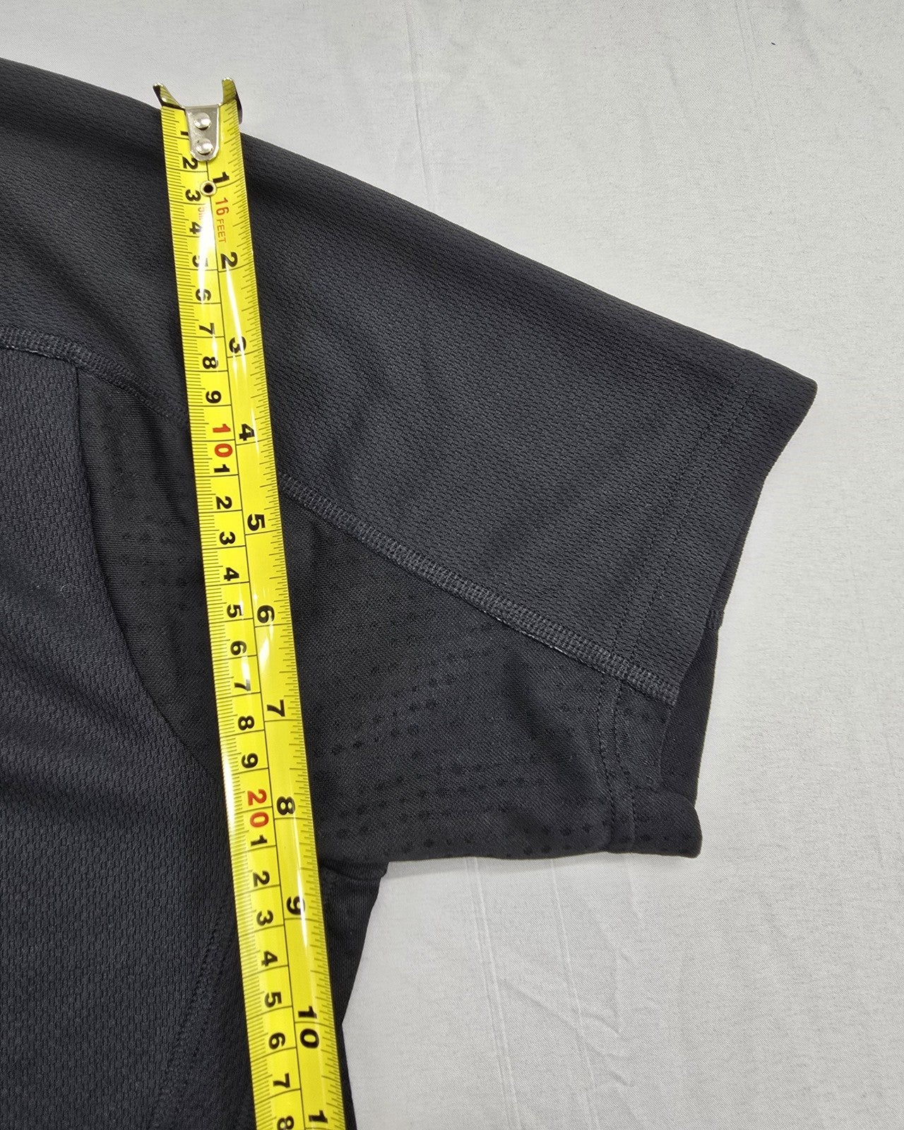 Adidas Men's XL Black Running T-Shirt Stripe Mesh Short Sleeve