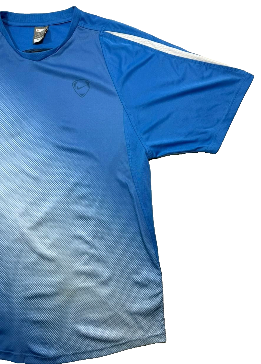 Nike Men's Blue Gradient Short-Sleeve Athletic T-Shirt - Size M