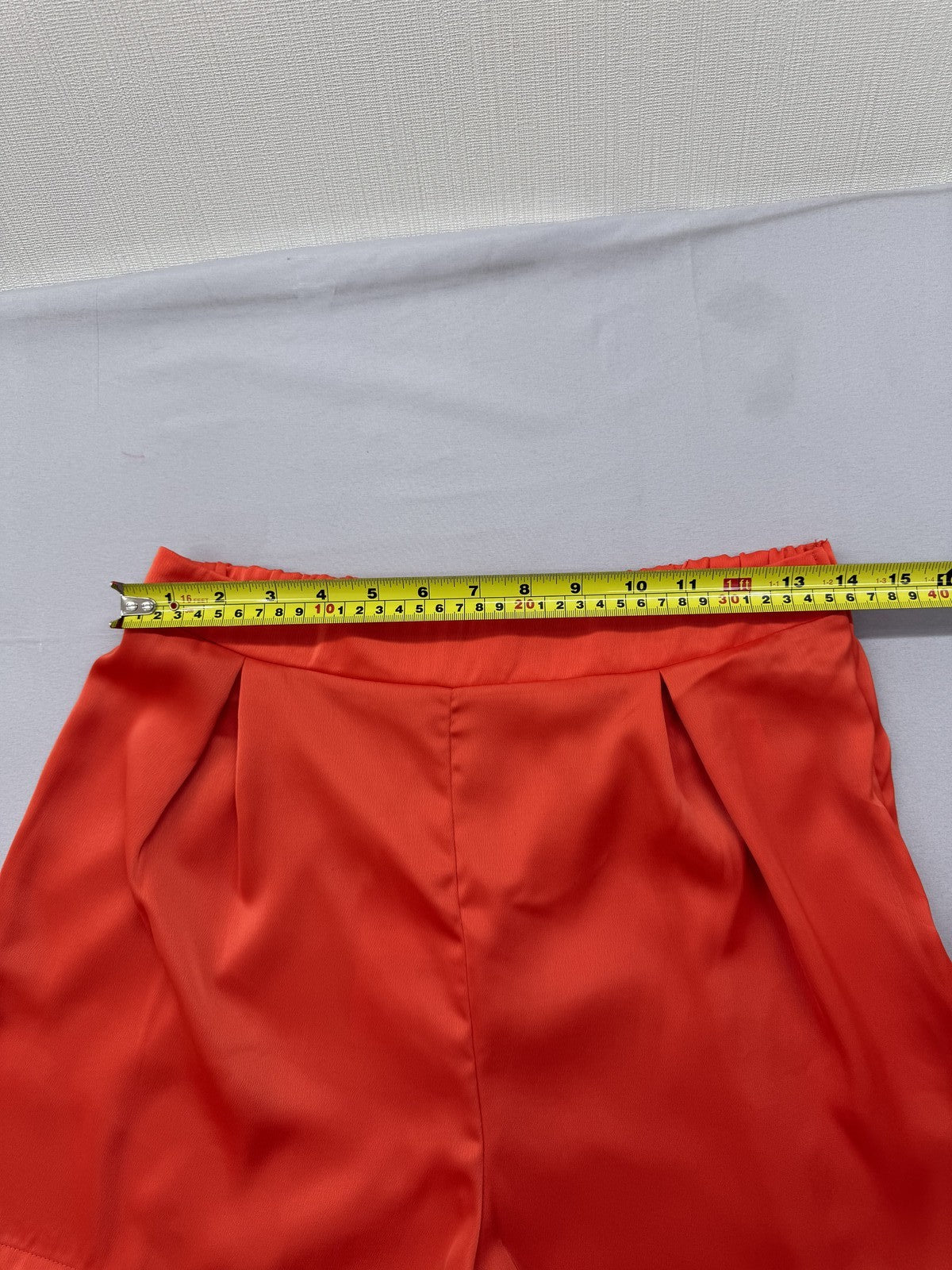 Sinsay Orange Pleated Woven Shorts Women Size L Elasticated Waist