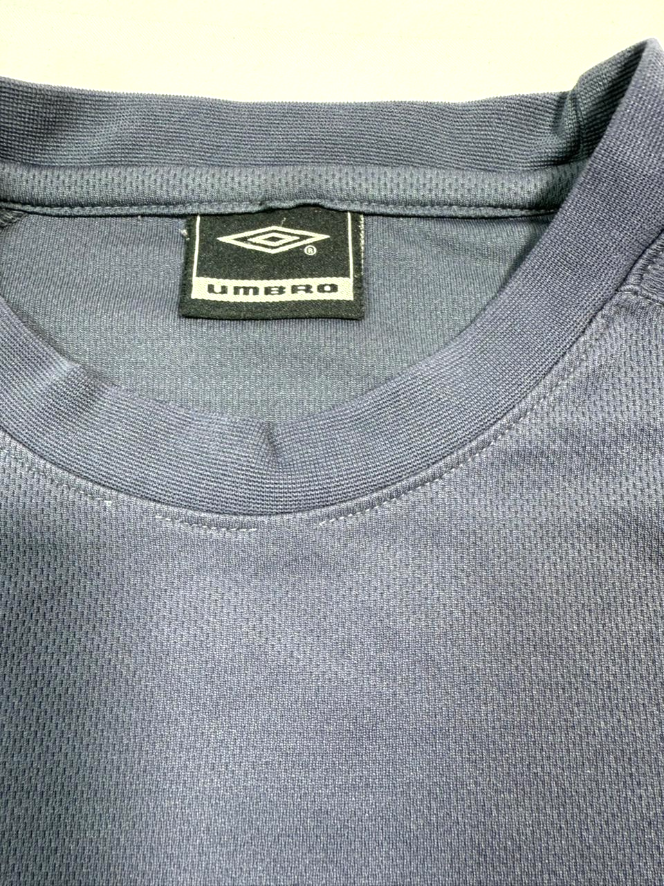 Umbro Men's Poly Gym T-Shirt In Blue - Size XL