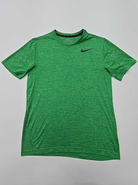 Nike Boys Green T-Shirt size M product image 1