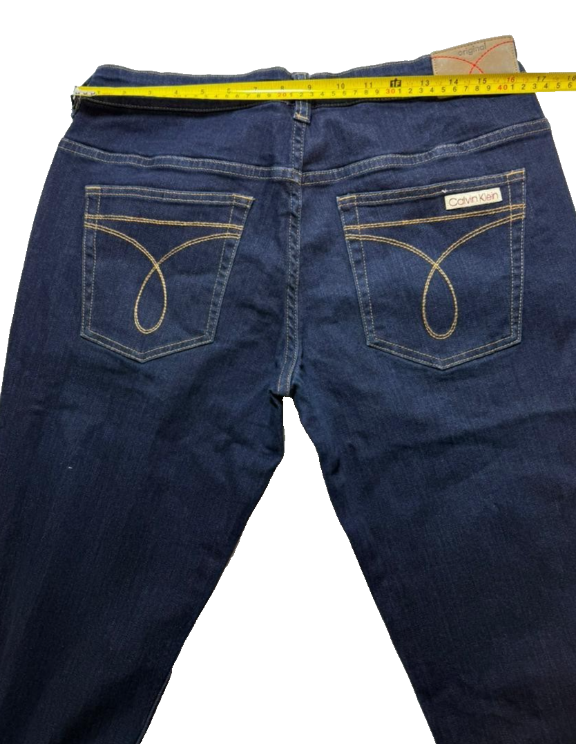 Calvin Klein Women's Straight Denim Jeans Size 33 Classic Fit