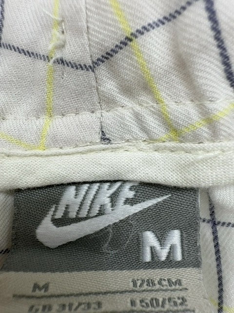 Nike Boys White Shorts size M product image 4