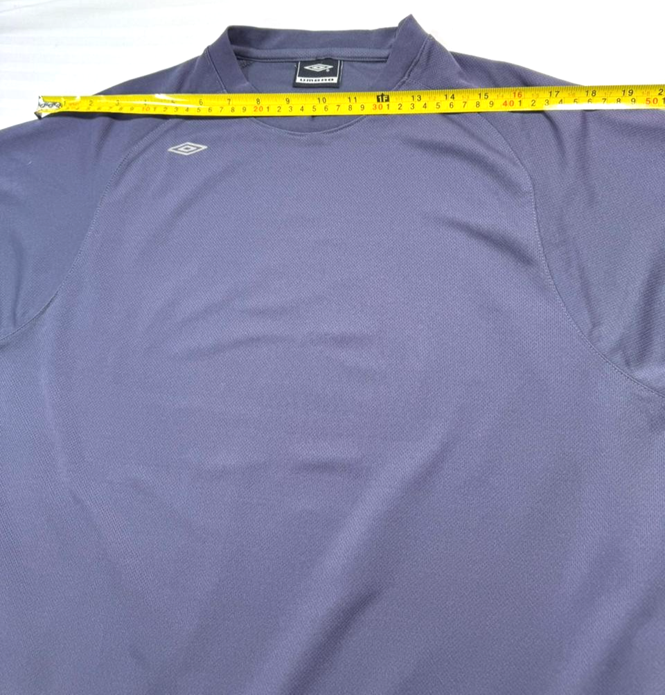 Umbro Men's Poly Gym T-Shirt In Blue - Size XL