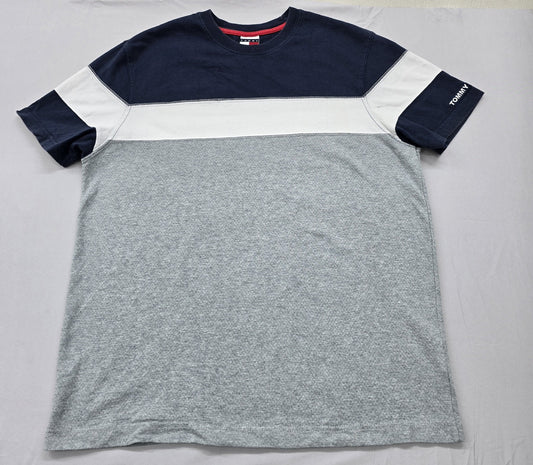 Tommy Hilfiger Men's Navy T-Shirt – Size M, Striped, Crew Neck