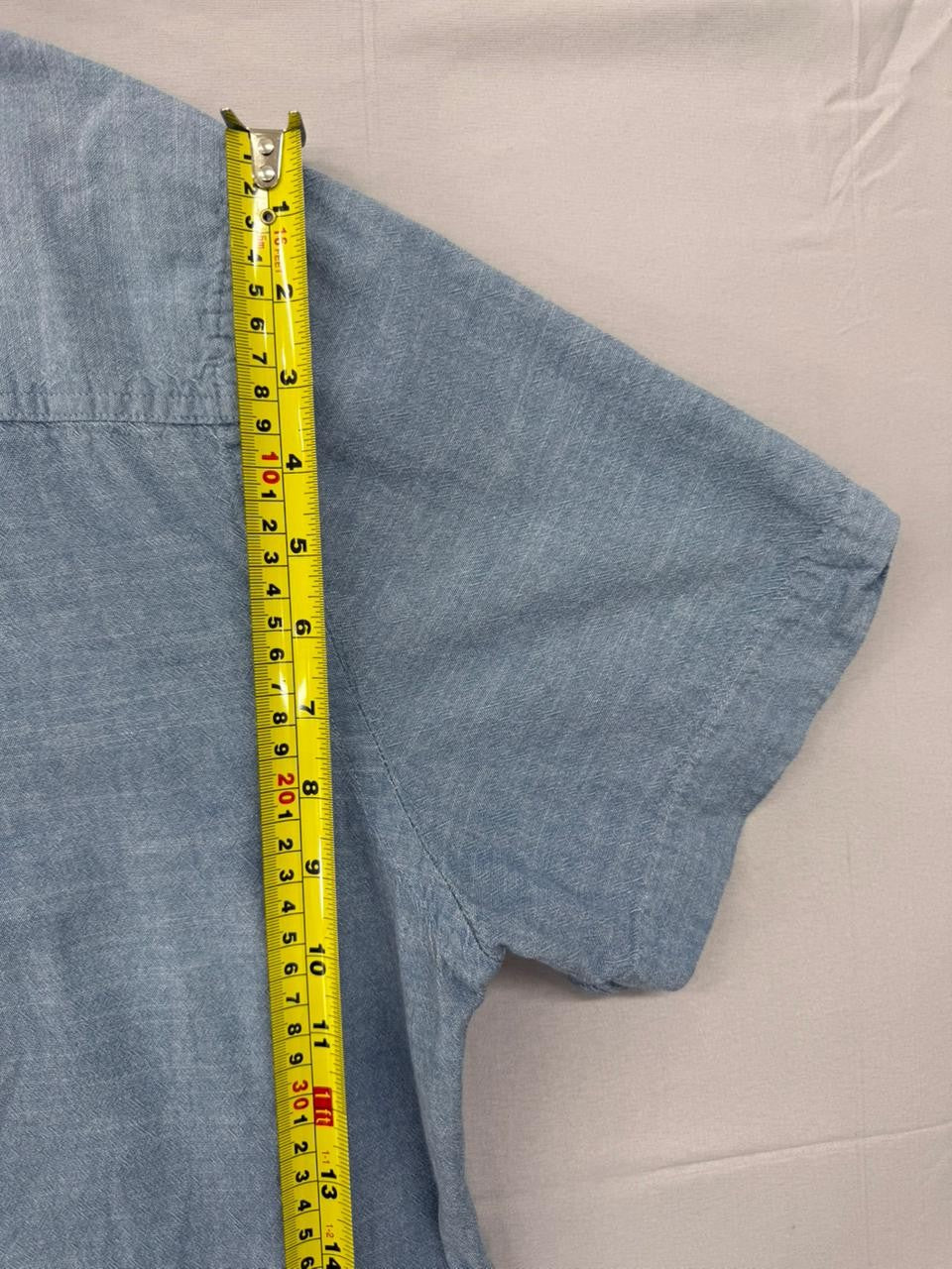 Tommy Hilfiger Men's XL Light Blue Short Sleeve Chambray Button Down Shirt