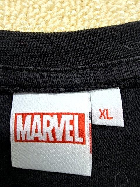 Marvel Avengers Christmas Black XL T-Shirt 100% Cotton Short Sleeve