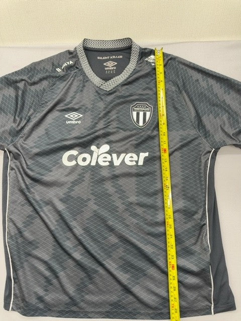 Umbro Black Zigzag V-Neck Jersey XL Short Sleeve 100% Polyester