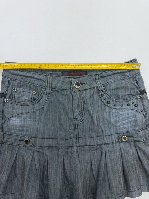 Artistic Haul Women Gray Skirt size XL product image 6