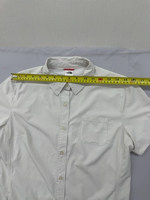 The North Face Women's Grey Short Sleeve Button-Down Shirt L Regular
