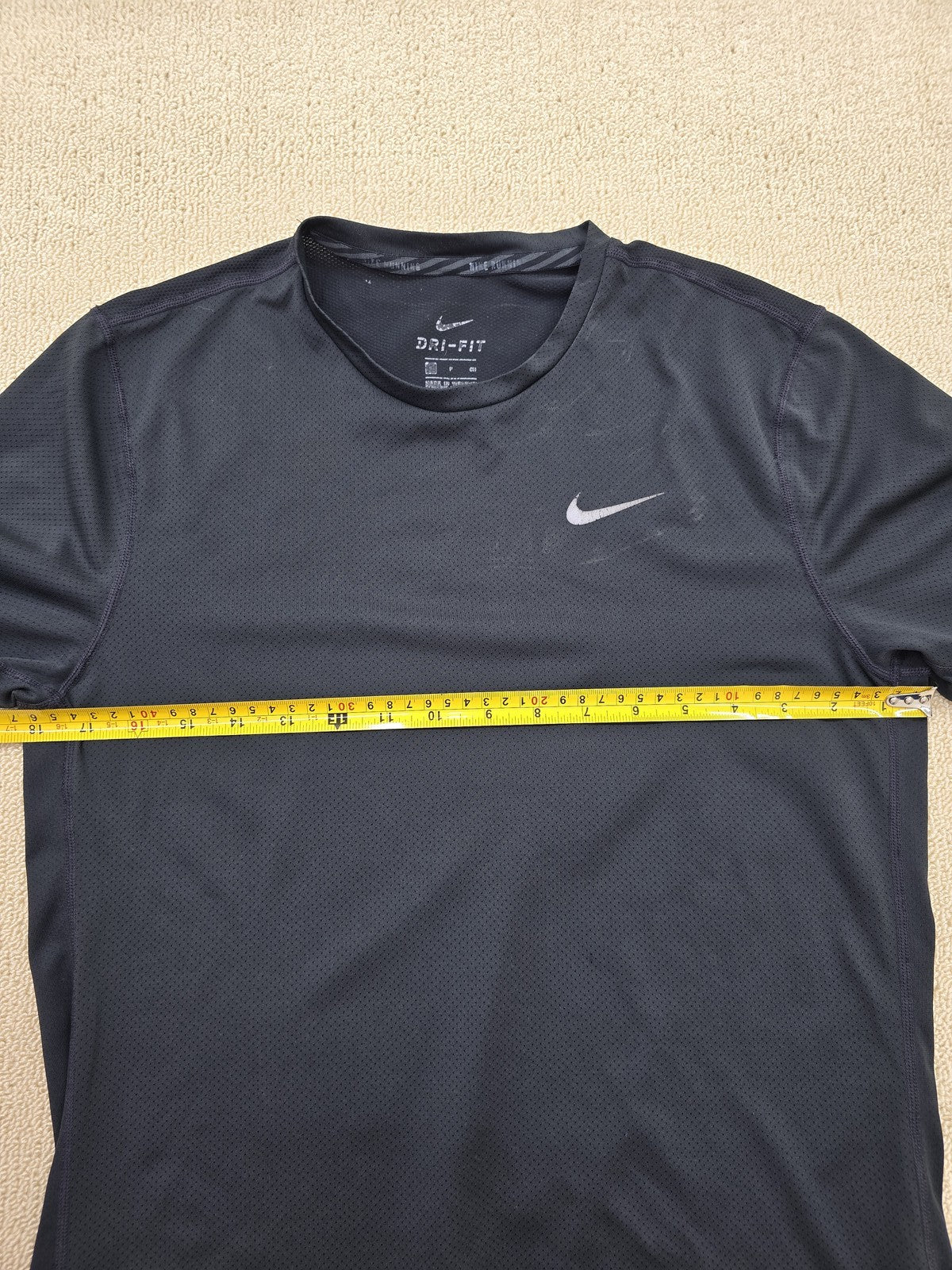 Women's Nike Dri-FIT Black Short Sleeve T-Shirt Size S Crew Neck