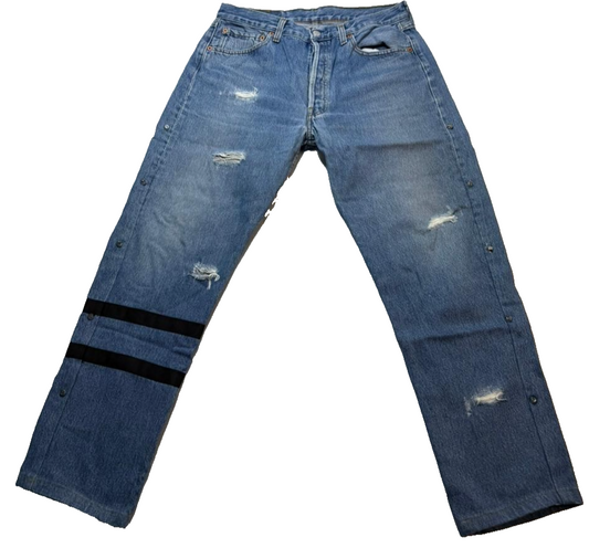 Levi's Women's Blue Jeans – Size 42, Distressed