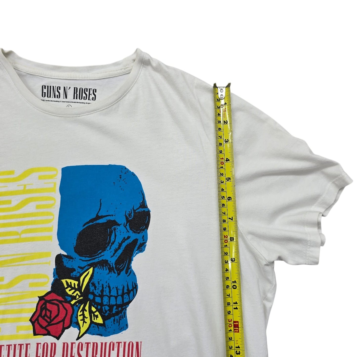 Guns N' Roses Women's White Skull Graphic T-Shirt Size L