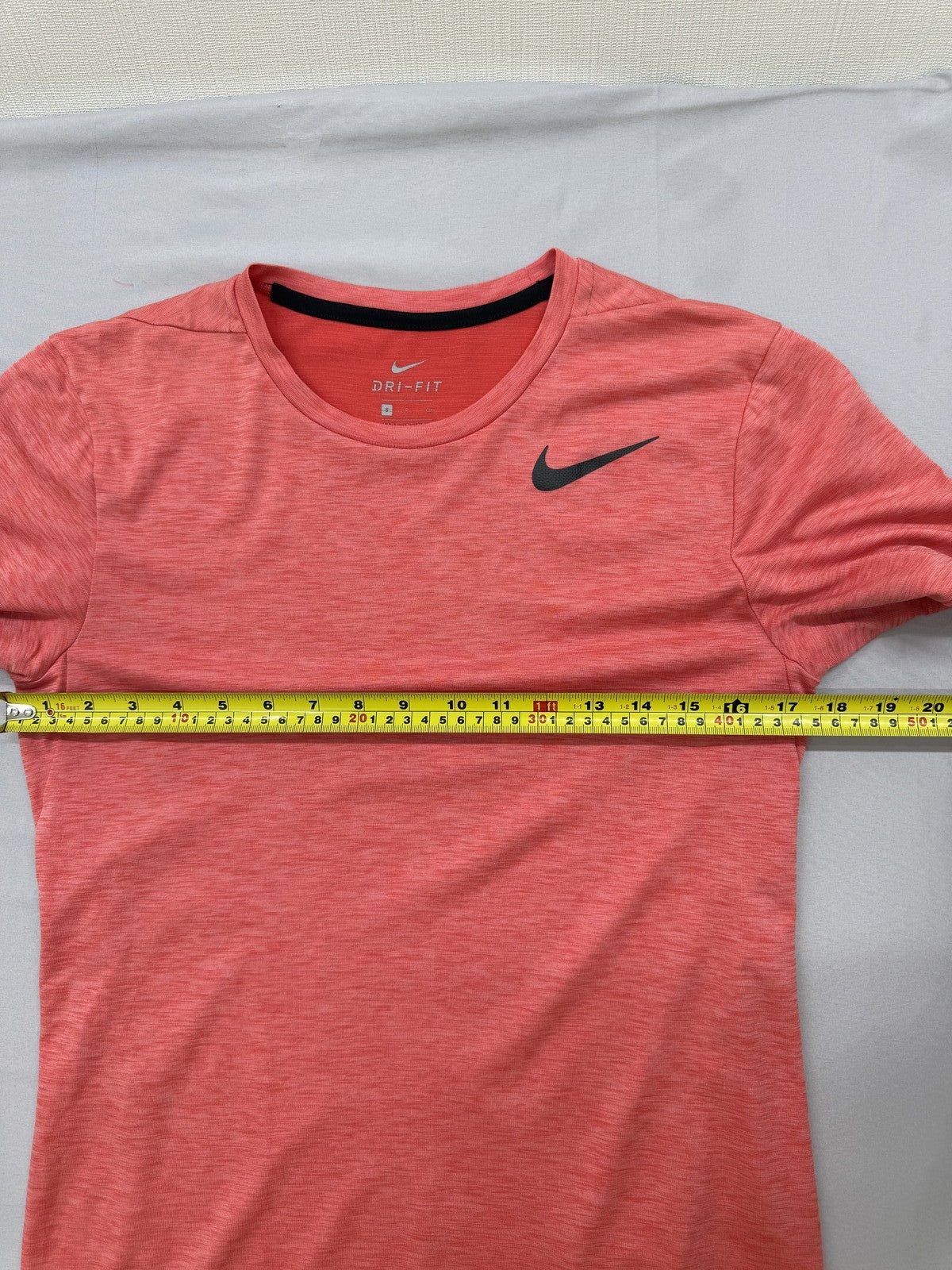 Nike Men's Red Heather Dri-FIT Short Sleeve T-Shirt S