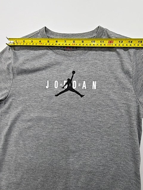 Jordan Boys Heather Gray Graphic T-Shirt Size 12-13 Yrs Crew Neck