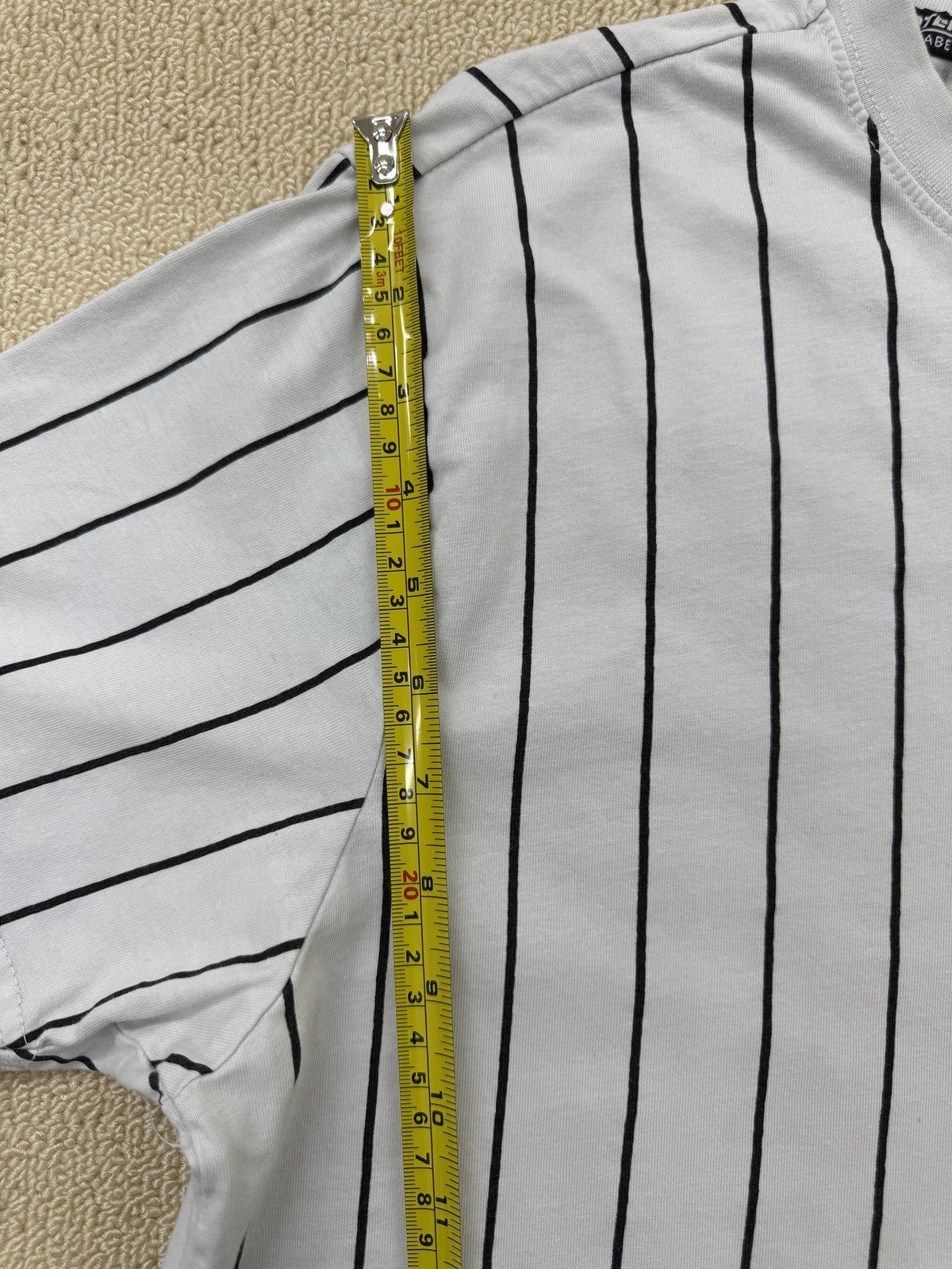 Starter White Pinstripe Crewneck Short Sleeve T-Shirt Regular